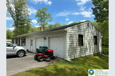 161 Glenoak Drive, Pocono Twp, PA 18301 - Photo 2