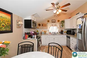 910 Fernwood St, Emmaus Boro, PA 18049 - Photo 22