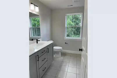 5043 Chapmans Road, South Whitehall Township, PA 18104 - Photo 12