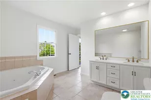 13 Tamarack Ct, Forks Twp, PA 18040 - Photo 32