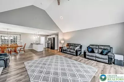 209 Brittany Drive, Penn Forrest, PA 18210 - Photo 6
