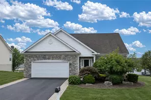 1440 Hedgerow Dr, Forks, PA 18040 - Photo 2