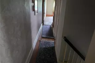 243 Pierce St, Pottsville, PA 17901 - Photo 10