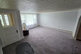 243 Pierce St, Pottsville, PA 17901 - Photo 2