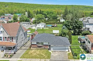 12 W 10th St, Jim Thorpe Boro, PA 18229 - Photo 4