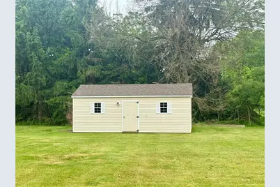 4301 Kings Highway N, Emmaus Boro, PA 18049 - Photo 16