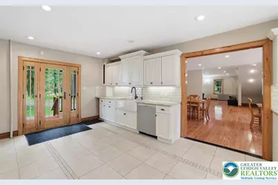 1015 Route 390, Greentown, PA 18426 - Photo 20
