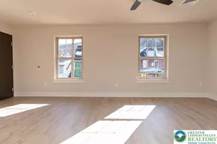 1275 E 4th St, Bethlehem, PA 18015 - Photo 4