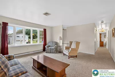 2590 31st Street SW, Salisbury Township, PA 18103 - Photo 6