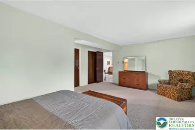 2590 31st Street SW, Salisbury Township, PA 18103 - Photo 32