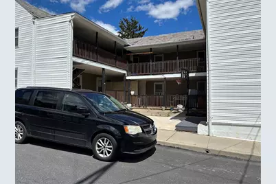 435 W Main Street, Pen Argyl Boro, PA 18072 - Photo 6