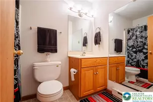 2726 Oak Ln, Chestnuthill Twp, PA 18353 - Photo 18