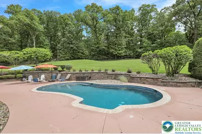 212 Hillview Circle, Berkley, PA 19533 - Photo 8
