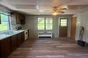 349 W Broadway, Jim Thorpe, PA 18229 - Photo 2