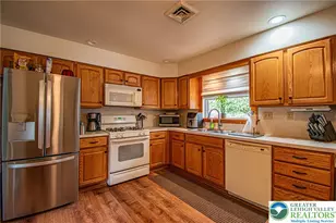 3037 Coplay Ln, Whitehall Township, PA 18052 - Photo 14