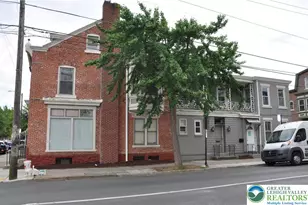 146 11th St, Allentown City, PA 18102 - Photo 2
