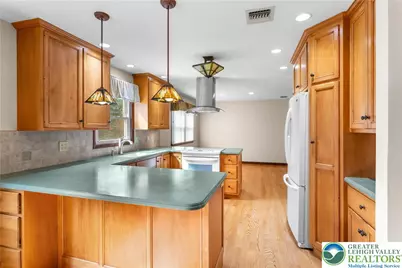 8034 Valley View Road, East Allen Township, PA 18067 - Photo 6