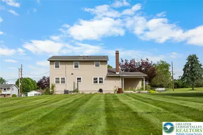 8034 Valley View Road, East Allen Township, PA 18067 - Photo 4