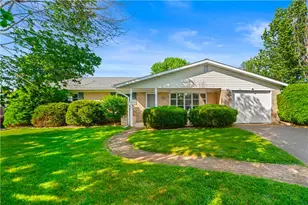 4835 Aberdene St, Upper Saucon Township, PA 18034 - Photo 6