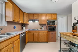 4835 Aberdene St, Upper Saucon Township, PA 18034 - Photo 8