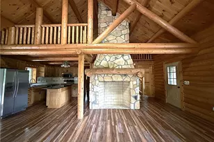 4322 Wood Dr, Lehigh Township, PA 18088 - Photo 2