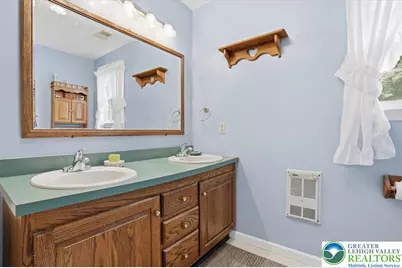 14 Minsi Road, Delaware Water Gap, PA 18327 - Photo 32