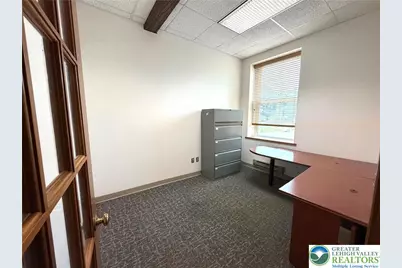 22 S 2nd #1st floor, Emmaus Boro, PA 18049 - Photo 40