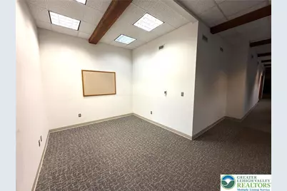 22 S 2nd #1st floor, Emmaus Boro, PA 18049 - Photo 32