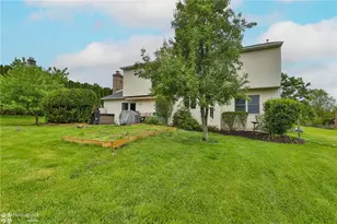 7049 Carriage Dr, Upper Saucon Township, PA 18036 - Photo 36