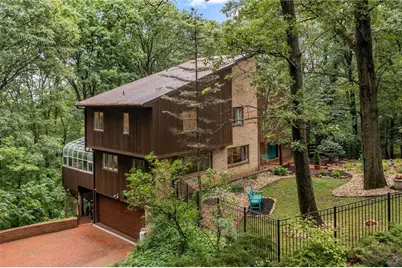 3385 Woodbridge Circle, Bethlehem City, PA 18017 - Photo 2