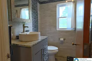1345 W Macada Rd, Hanover Twp, PA 18017 - Photo 10