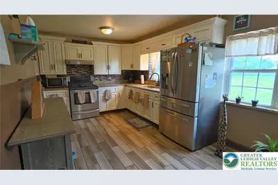1345 W Macada Road, Hanover Twp, PA 18017 - Photo 4