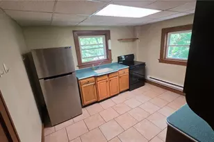 233 Ridge St, Lansford, PA 18232 - Photo 2