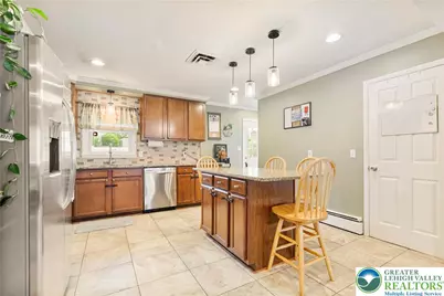 1822 Elmwood Drive, Whitehall Township, PA 18052 - Photo 14