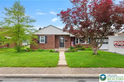 1822 Elmwood Drive, Whitehall Township, PA 18052 - Photo 2