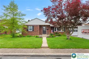 1822 Elmwood Dr, Whitehall Township, PA 18052 - Photo 2