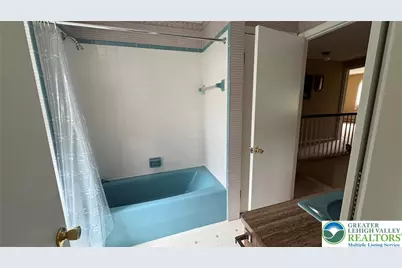 3946 Walbert Avenue, South Whitehall Township, PA 18104 - Photo 26