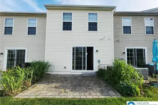 1447 Artisan Ct, Upper Macungie Township, PA 18031 - Photo 4