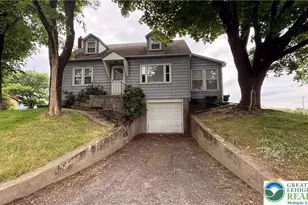 1946 Pen Argyl Rd, Plainfield Township, PA 18072 - Photo 1