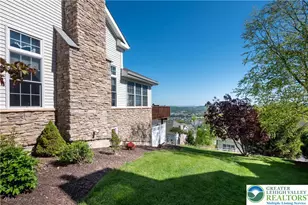 290 Inverness Cir, Williams Township, PA 18042 - Photo 2