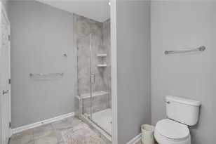1011 Resolution Dr, Bethlehem City, PA 18017 - Photo 26