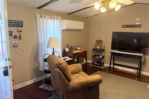 4561 Homestead Dr, Coplay Boro, PA 18037 - Photo 10