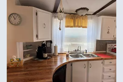 4561 Homestead Drive, Coplay Boro, PA 18037 - Photo 8