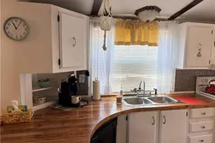 4561 Homestead Dr, Coplay Boro, PA 18037 - Photo 8