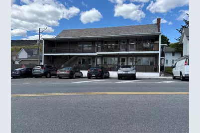 435 Main Street, Pen Argyl Boro, PA 18072 - Photo 1
