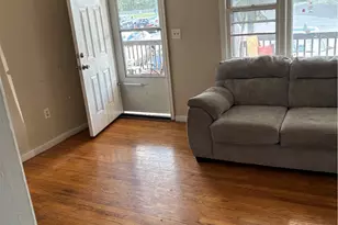 435 Main St, Pen Argyl Boro, PA 18072 - Photo 12