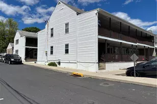 435 Main St, Pen Argyl Boro, PA 18072 - Photo 8