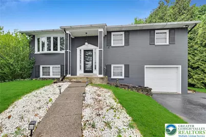 2727 Queen, Palmer Twp, PA 18045 - Photo 2
