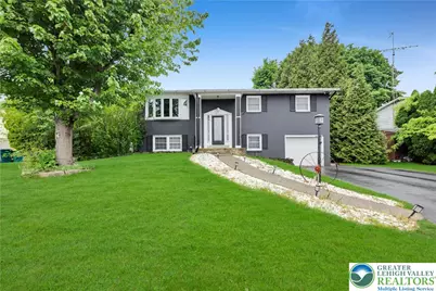 2727 Queen, Palmer Twp, PA 18045 - Photo 1