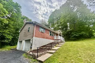 1510 Spring St, Hamilton Twp, PA 18353 - Photo 2